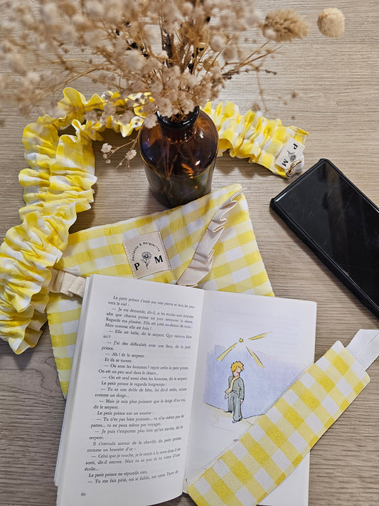 Trio personnalisable – Sangle de téléphone, Pochette à livre & Marque-page assorti